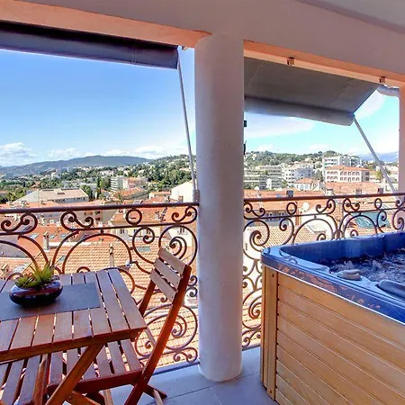 Le 7eme Art Hotel apartamentowy