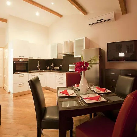 Le 7eme Art Appart hôtel 4*